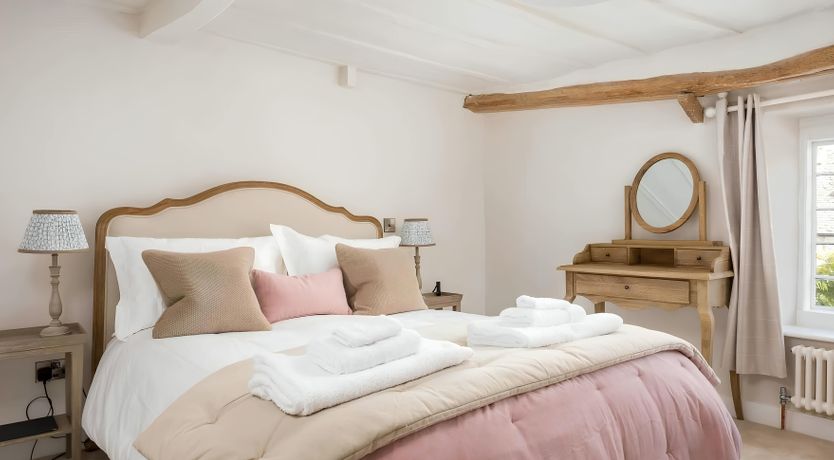 Photo of Honey & Oak