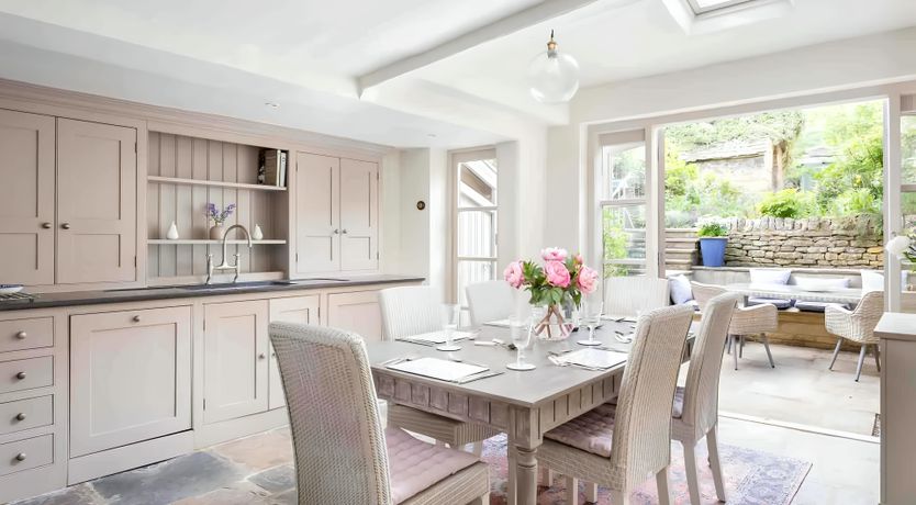 Photo of Honey & Oak