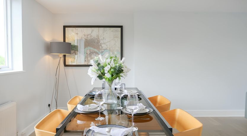 Photo of London Style