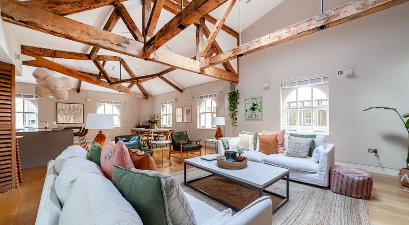 Photo of Bankside Paradise