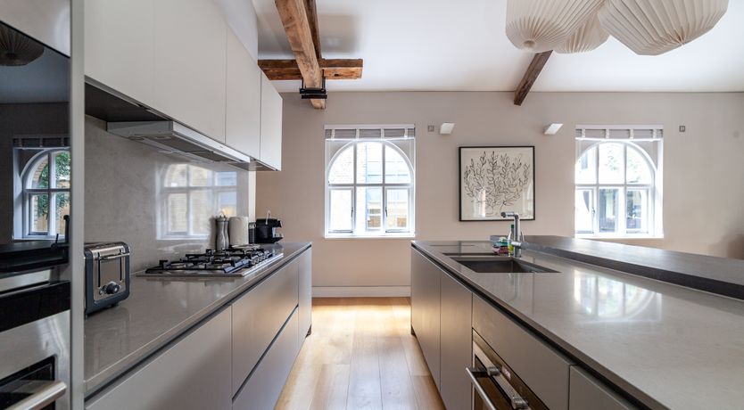 Photo of Bankside Paradise