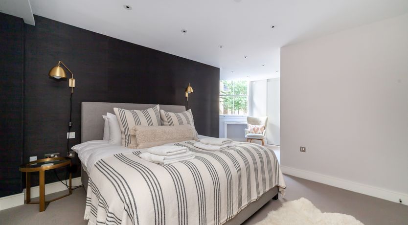 Photo of Bankside Paradise