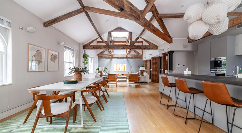 Photo of Bankside Paradise