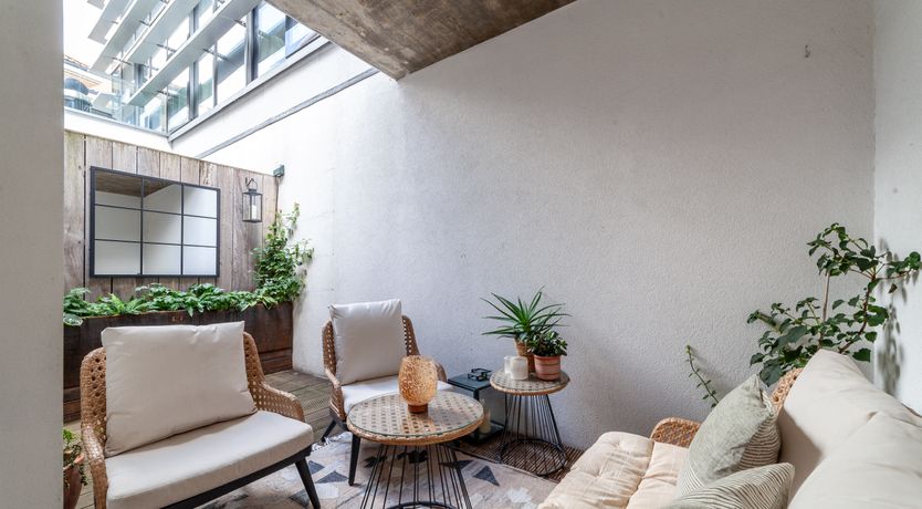 Photo of Bankside Paradise