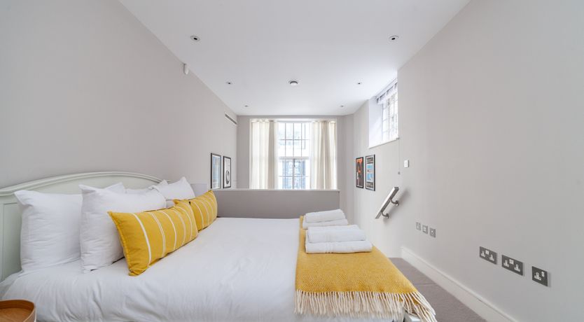 Photo of Bankside Paradise