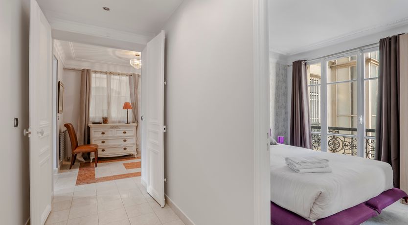 Photo of Triumphant Paris