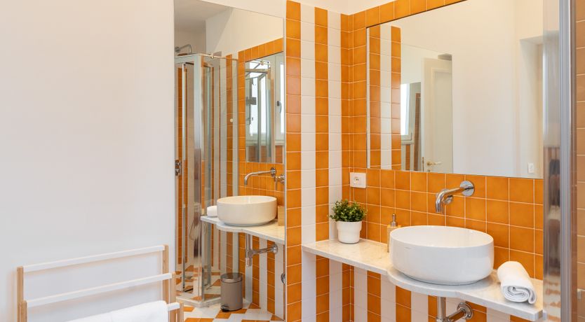 Photo of Sorrento Love