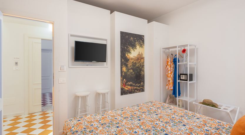 Photo of Sorrento Love