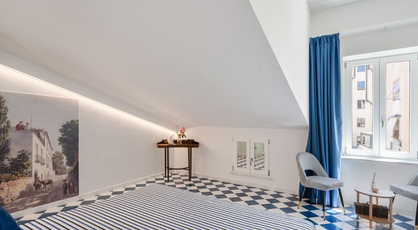 Photo of Sorrento Love