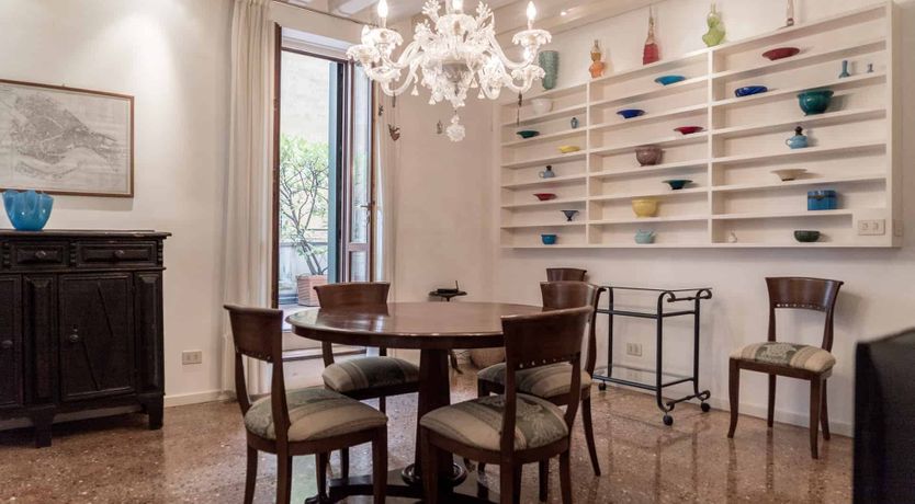 Photo of Arose at Dawn