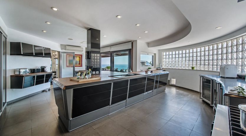 Photo of The Turquoise Sun