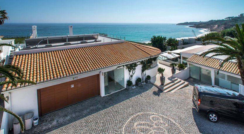 Photo of The Turquoise Sun