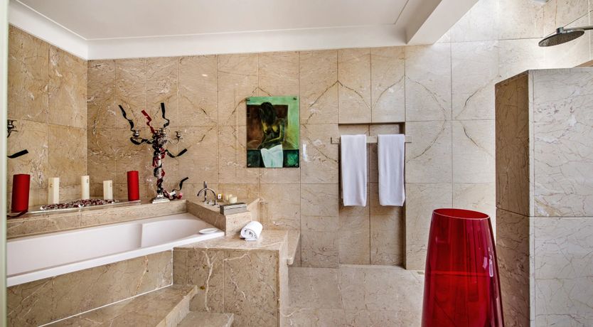 Photo of The Turquoise Sun