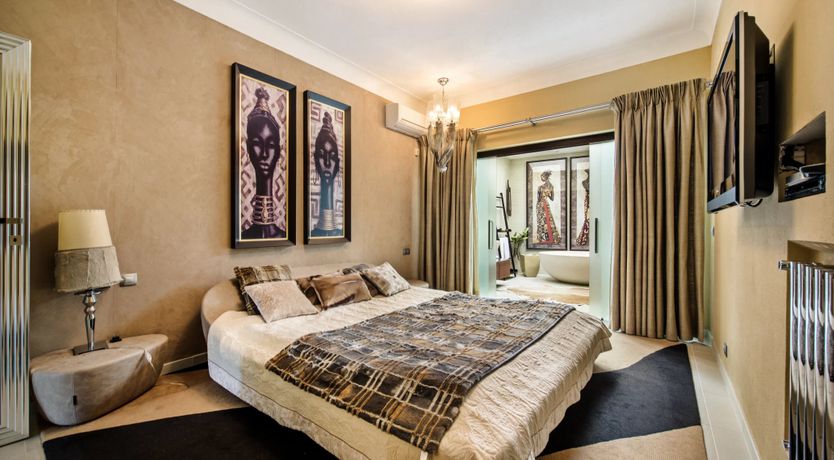 Photo of The Turquoise Sun