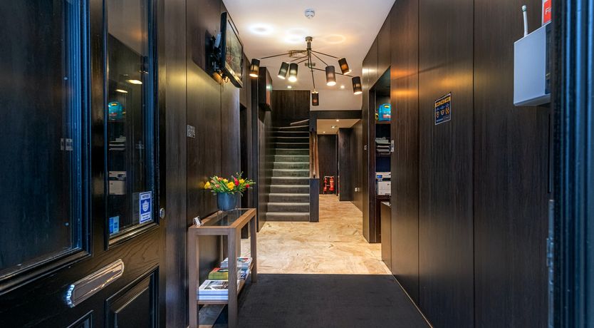 Photo of Knightsbridge Living