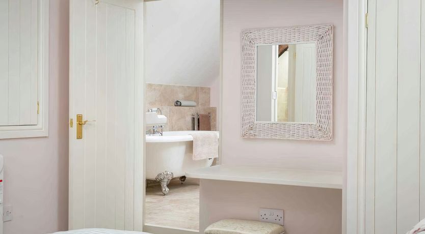 Photo of The Spring Dove