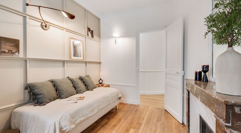 Photo of Shimmering Art