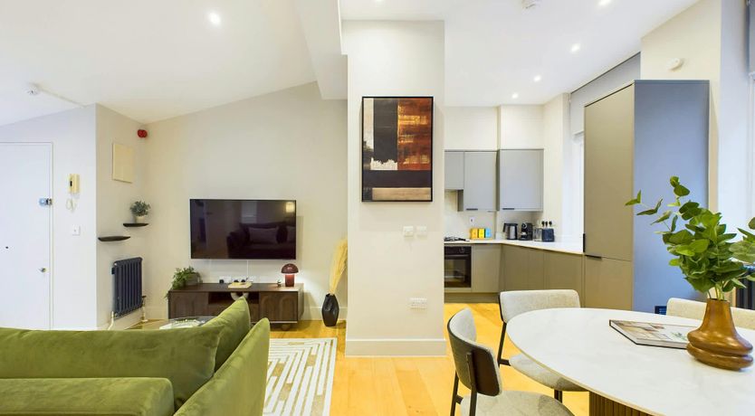 Photo of The Velvet Fog