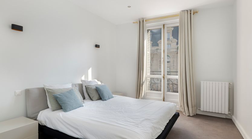 Photo of The Parisian Belle