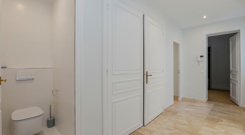 Photo of The Parisian Belle