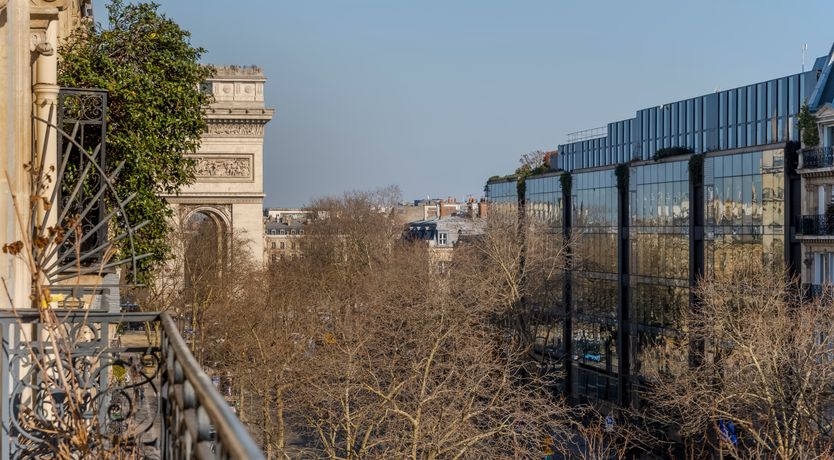 Photo of The Parisian Belle