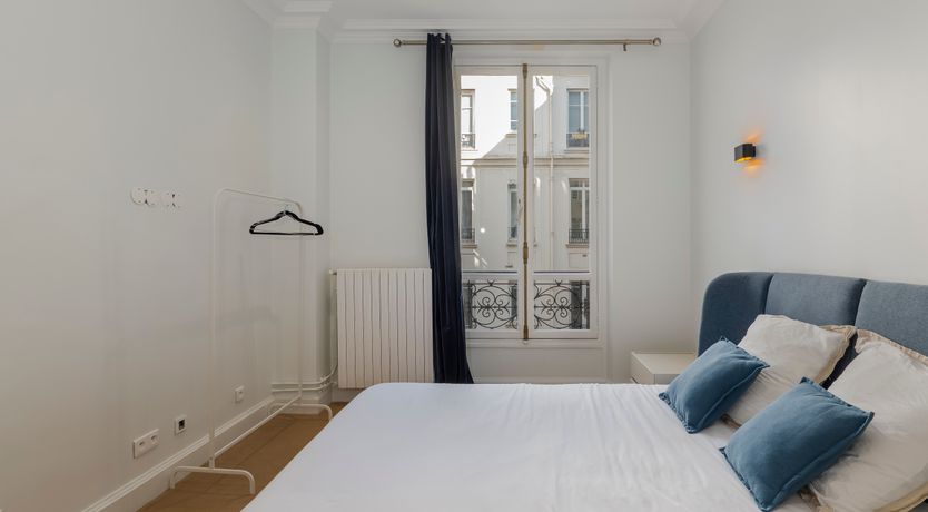 Photo of The Parisian Belle