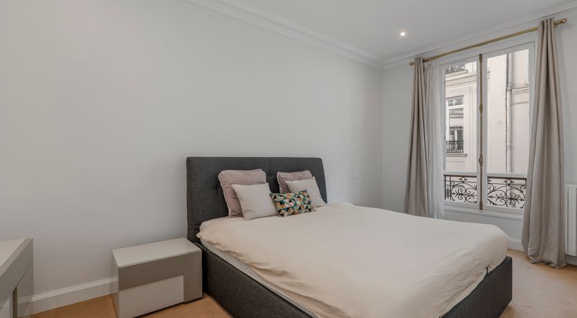 Photo of The Parisian Belle