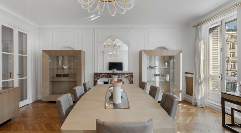 Photo of The Parisian Belle