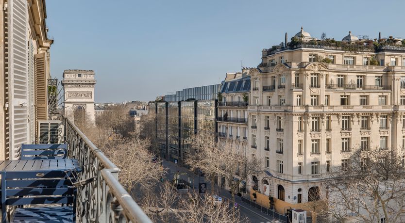 Photo of Luxe In Light