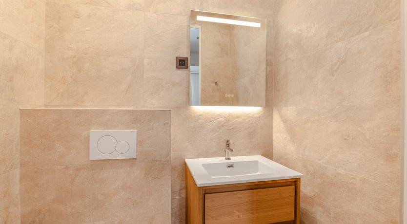 Photo of Luxe In Light