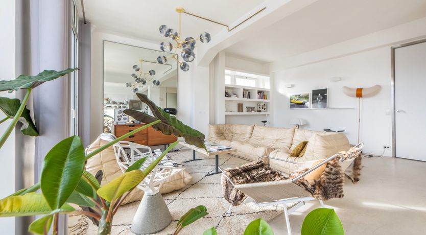 Photo of The Starship