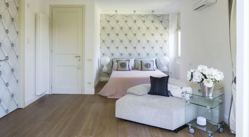 Photo of Acacias on the Lake