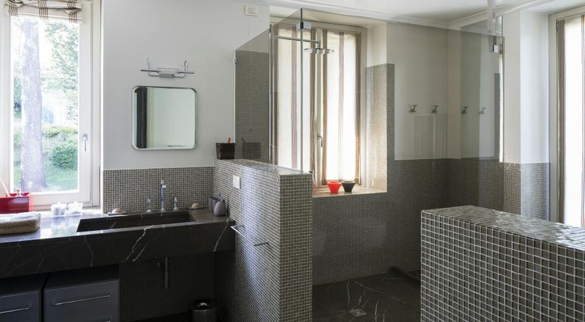 Photo of Acacias on the Lake