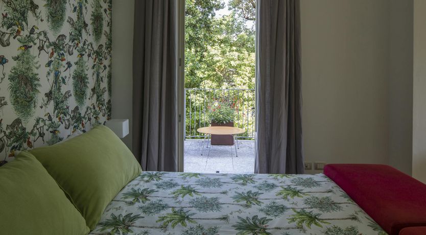 Photo of Acacias on the Lake