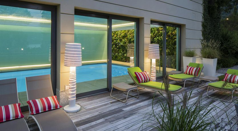 Photo of Acacias on the Lake