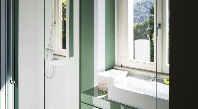 Photo of Acacias on the Lake