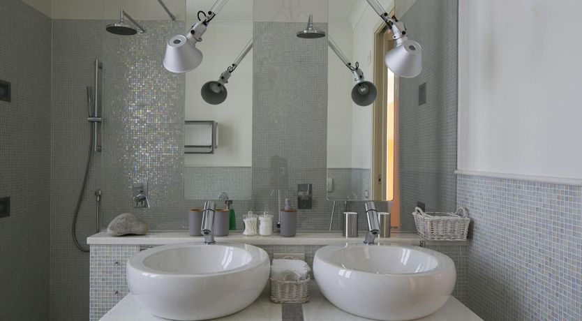 Photo of Acacias on the Lake