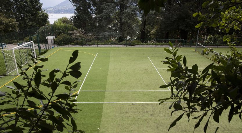 Photo of Acacias on the Lake