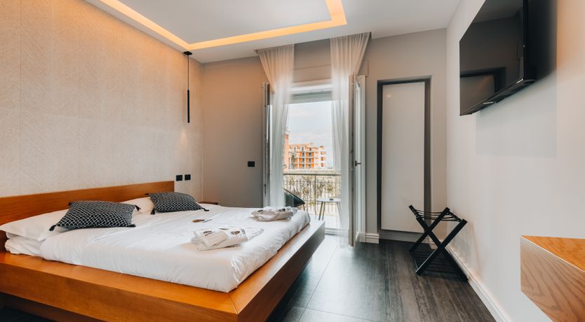 Photo of A Lemon Kiss