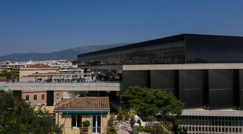 Photo of Ecru Elegance