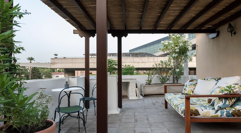 Photo of Ecru Elegance