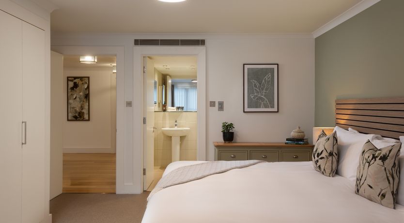 Photo of Kensington Hideout