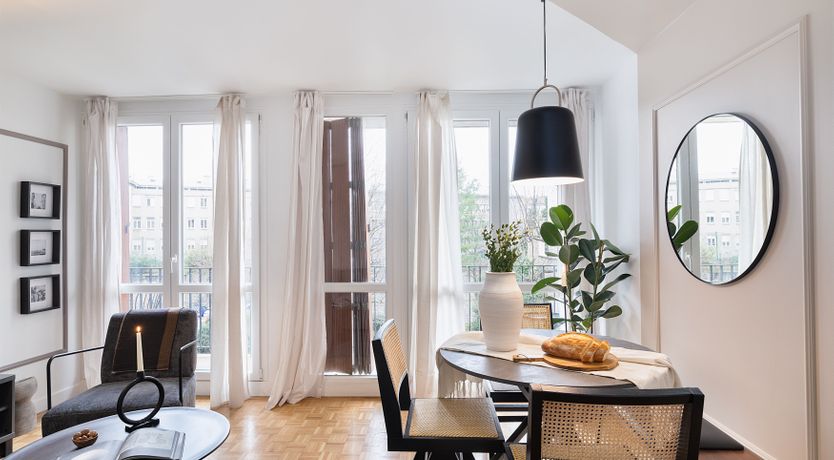 Photo of La Nuit Parisienne