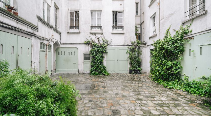 Photo of Parisienne Panache