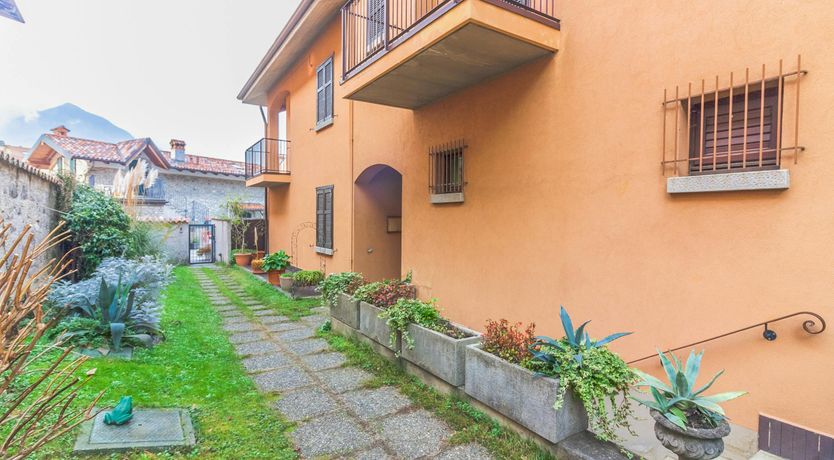 Photo of Lake Como Charm