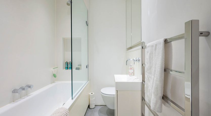 Photo of Rose & Vine