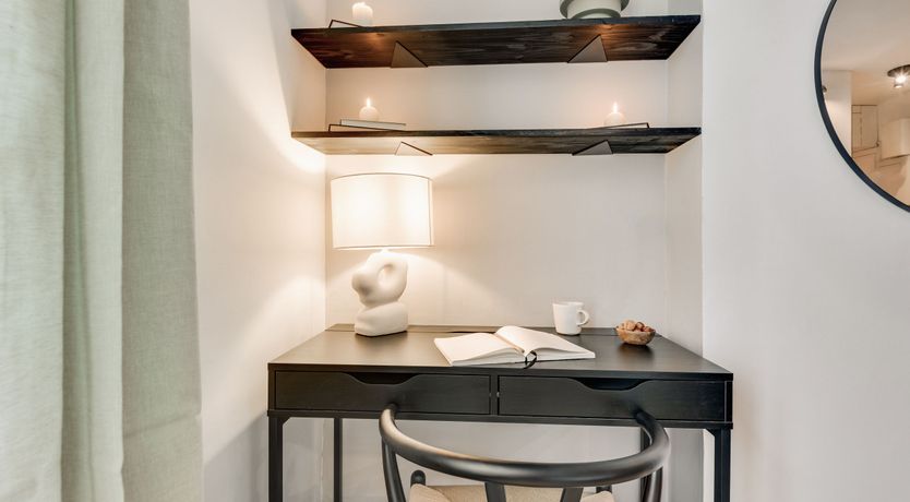 Photo of Parisienne Tranquillity