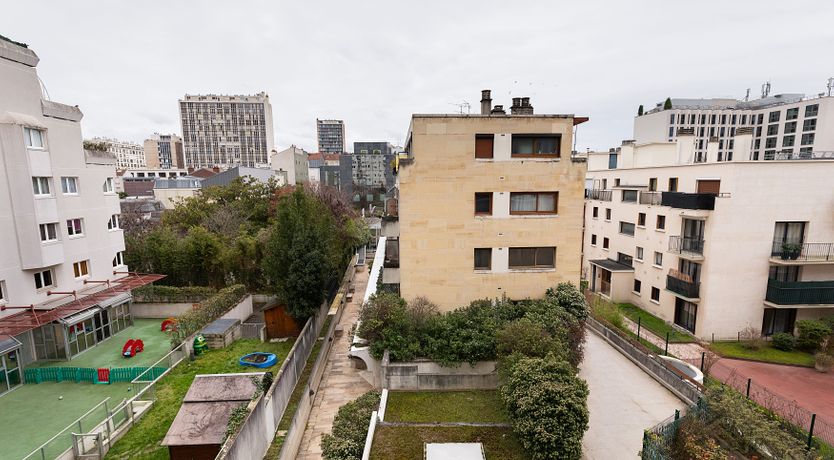 Photo of Parisian Pebbles