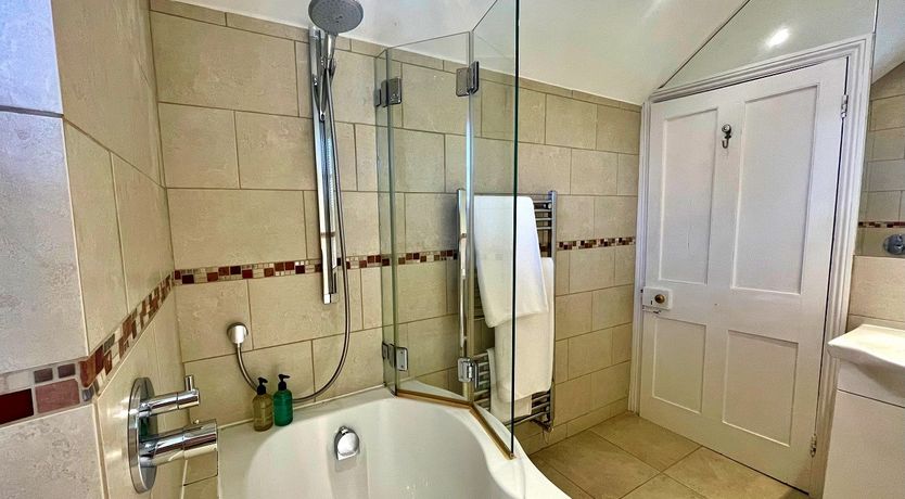 Photo of Cosy Cotswolds