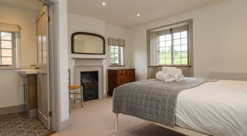 Photo of Cotswold Gold